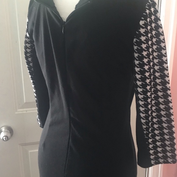 ⭐️Host pick⭐️Miusol houndstooth 2/3 sleeve dress - Picture 4 of 9